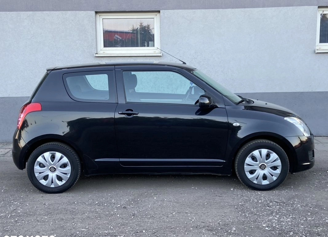 Suzuki Swift cena 13500 przebieg: 206000, rok produkcji 2008 z Radomsko małe 121
